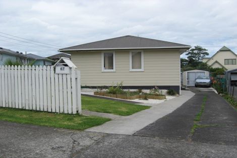 Photo of property in 67 Plumley Crescent, Mangere, Auckland, 2022