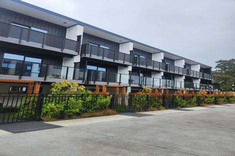 Photo of property in 5/61 Matipo Road, Te Atatu Peninsula, Auckland, 0610