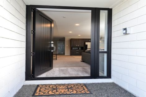 Photo of property in 144u4 Forest Lake Road, Forest Lake, Hamilton, 3200