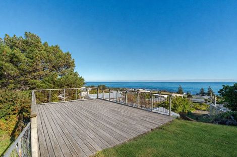 Photo of property in 22 Seaview Avenue, Cape Palliser, Pirinoa, 5772