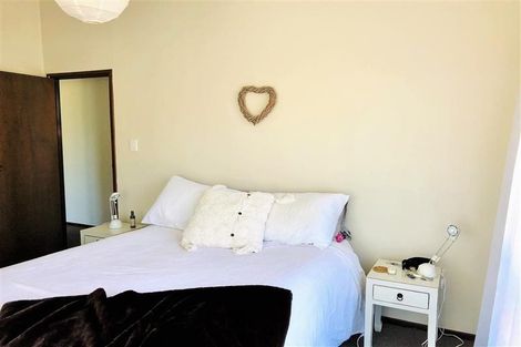 Photo of property in 21 Hunter Crescent, Wanaka, 9305