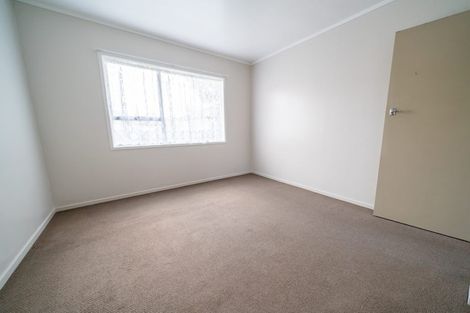 Photo of property in 2/41 Miro Street, New Lynn, Auckland, 0600