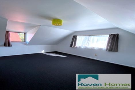 Photo of property in 20 Caspian Close, New Lynn, Auckland, 0600