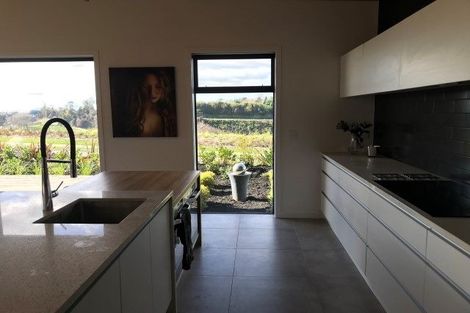 Photo of property in 106 Puhirake Crescent, Pyes Pa, Tauranga, 3112