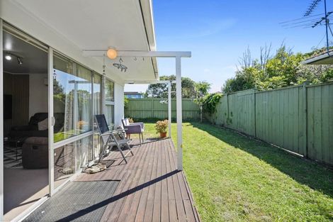 Photo of property in 1/162 Pigeon Mountain Road, Half Moon Bay, Auckland, 2012