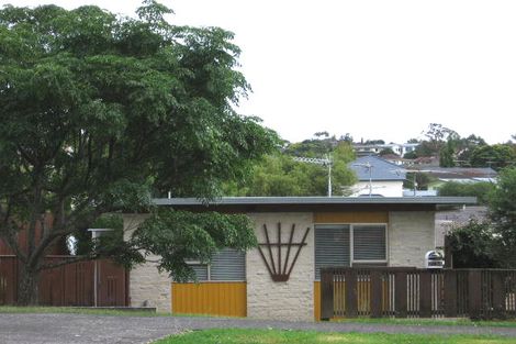 Photo of property in 2/36 Sabulite Road, Kelston, Auckland, 0602