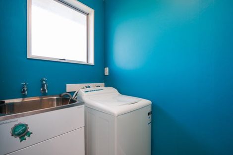 Photo of property in 24 Te Kiri Street, Himatangi Beach, Foxton, 4891