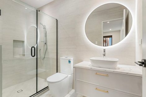 Photo of property in 39 Puihi Crescent, Massey, 0614