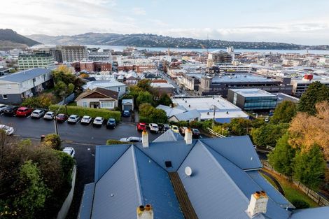 Photo of property in 6 Heriot Row, Dunedin Central, Dunedin, 9016
