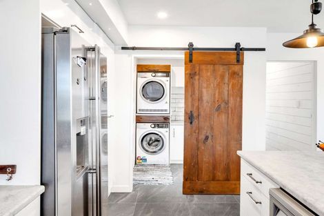 Photo of property in 1 Ward Street, Aramoho, Whanganui, 4500