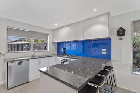 Photo of property in 2/23 Wakelin Place, Redwood, Christchurch, 8051