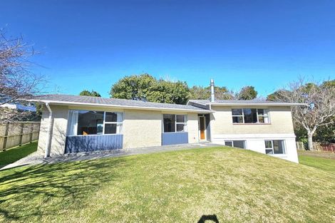 Photo of property in 235 Heta Road, Merrilands, New Plymouth, 4312