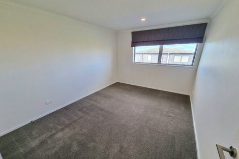 Photo of property in 61 Caldera Drive, Long Bay, Auckland, 0630
