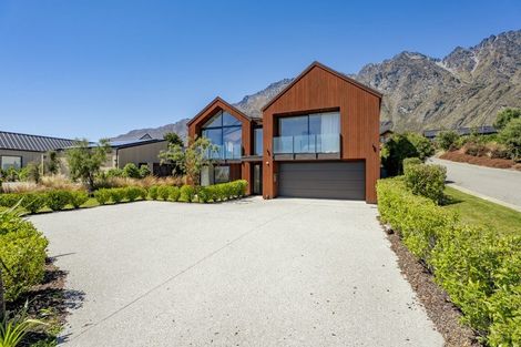 Photo of property in 19 Hackett Road, Jacks Point, Queenstown, 9371