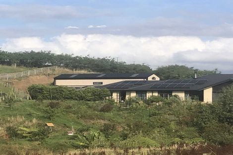 Photo of property in 2 Te Ara Karoiroa Road, 4374
