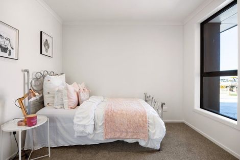 Photo of property in 31 Scenic Rise, Rototuna North, 3281