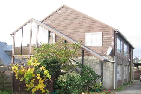 Photo of property in 4f Earp Street, Johnsonville, Wellington, 6037