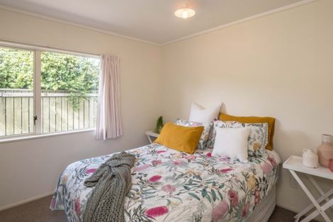 Photo of property in 73 Park Avenue, Waikanae, 5036