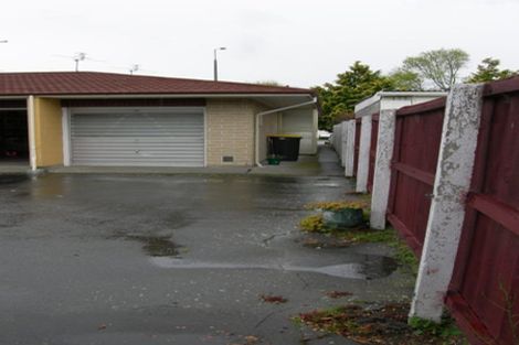 Photo of property in 77 Memorial Avenue, Ilam, Christchurch, 8053