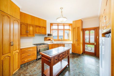 Photo of property in 15 Miro Street, Takaro, Palmerston North, 4410