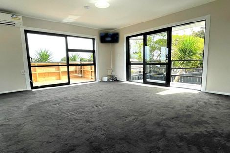 Photo of property in 2/124 Finlayson Avenue, Clendon Park, Auckland, 2103