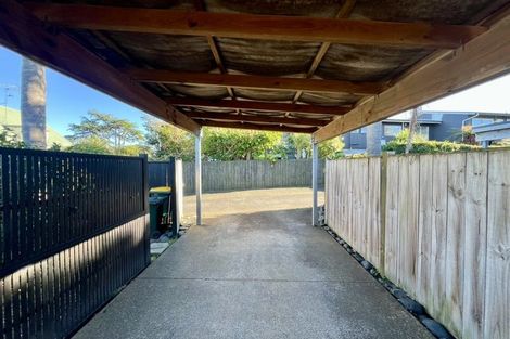 Photo of property in 1/48 Taharoto Road, Takapuna, Auckland, 0622