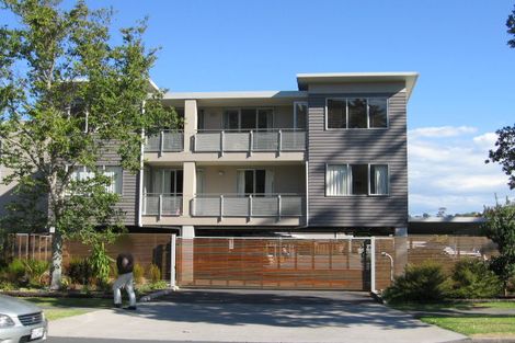Photo of property in Bay Palms Apartments, 9/30f Bute Road, Browns Bay, Auckland, 0630