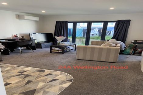 Photo of property in 8 Finlay Terrace, Mount Cook, Wellington, 6021