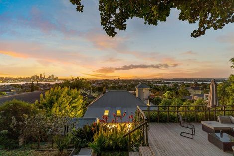Photo of property in 3/92 Victoria Road, Devonport, Auckland, 0624