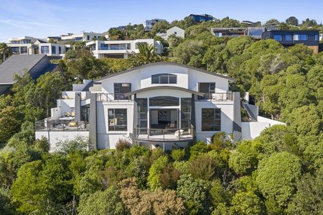Photo of property in 8 Valley View, Mount Pleasant, Christchurch, 8081