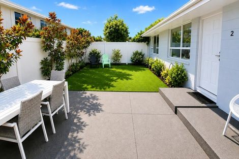 Photo of property in 2/37b Main Road, Redcliffs, Christchurch, 8081