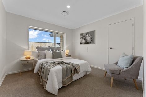 Photo of property in 6 Daniel Place, Kelvin Grove, Palmerston North, 4414