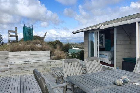 Photo of property in 349 Pukehina Parade, Pukehina, Te Puke, 3189