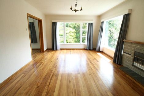 Photo of property in 10 Kamla Way, Khandallah, Wellington, 6035