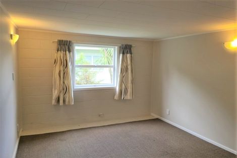 Photo of property in 6 Nicholson Place, Hillcrest, Auckland, 0627