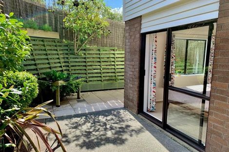 Photo of property in 15a Shastri Terrace, Khandallah, Wellington, 6035