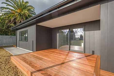 Photo of property in 114a Bartholomew Road, Levin, 5510