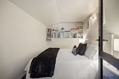 Photo of property in 65 Oregon Drive, Kelvin Heights, Queenstown, 9300