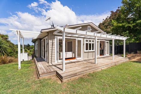 Photo of property in 21 Chester Avenue, Greenhithe, Auckland, 0632