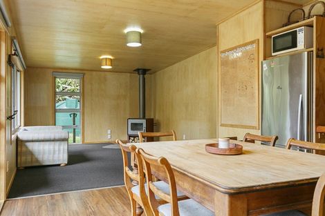 Photo of property in 69 Gillespie Place, Acacia Bay, Taupo, 3385