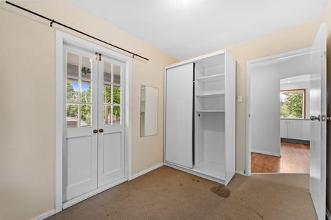 Photo of property in 2a Holiday Road, Stanmore Bay, Whangaparaoa, 0932