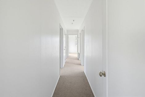 Photo of property in 37 Kimberley Grove, Westbrook, Palmerston North, 4412