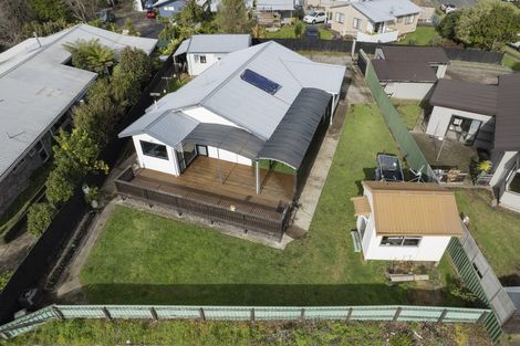 Photo of property in 4 Gray Avenue, Te Puke, 3119
