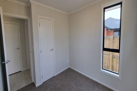 Photo of property in 7u4 Sare Crescent, Fairfield, Hamilton, 3214