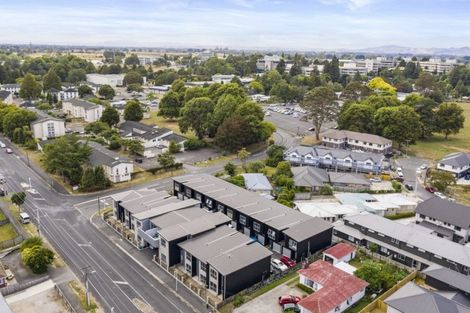 Photo of property in 100u5 Knighton Road, Hillcrest, Hamilton, 3216