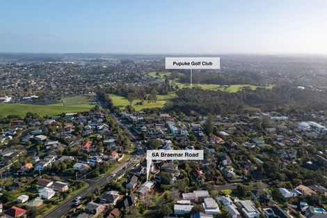 Photo of property in 1/193 East Coast Road, Castor Bay, Auckland, 0620