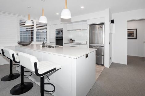 Photo of property in 2/48 Marine Parade, Mount Maunganui, 3116