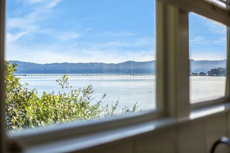 Photo of property in 4 Gill Road, Lowry Bay, Lower Hutt, 5013