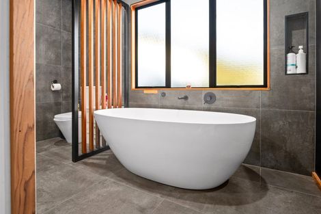 Photo of property in 331 Athlone Drive, Cambridge, 3434