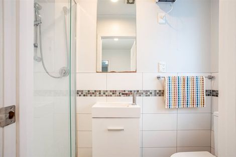 Photo of property in 12 Crompton Road, Massey, Auckland, 0614